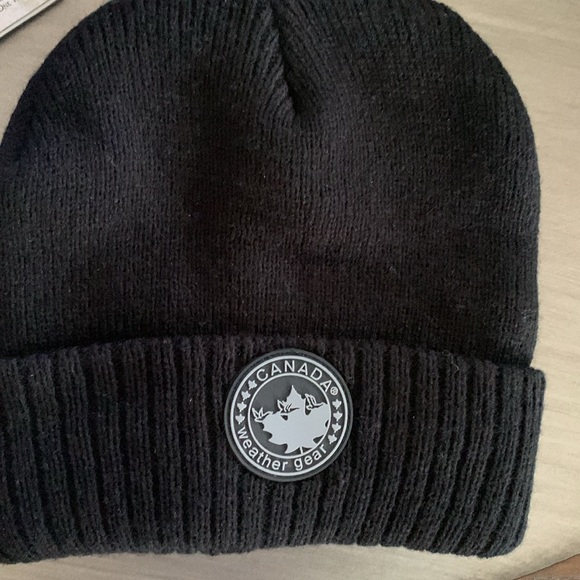Canada Weather Gear Beanies two Black Beanies Excellent - Picture 4 of 6